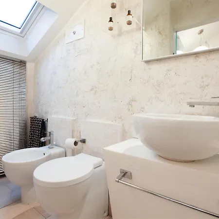 Daire Alessi 13, Milano